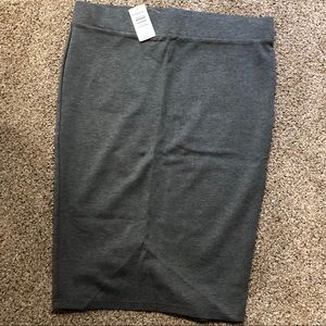 BRAND NEW TORRID PENCIL SKIRT